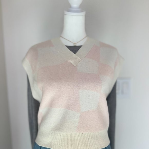 & OTHER STORIES Check Wool Blend Sweater Vest In Pink Jaquard - Picture 8 of 11